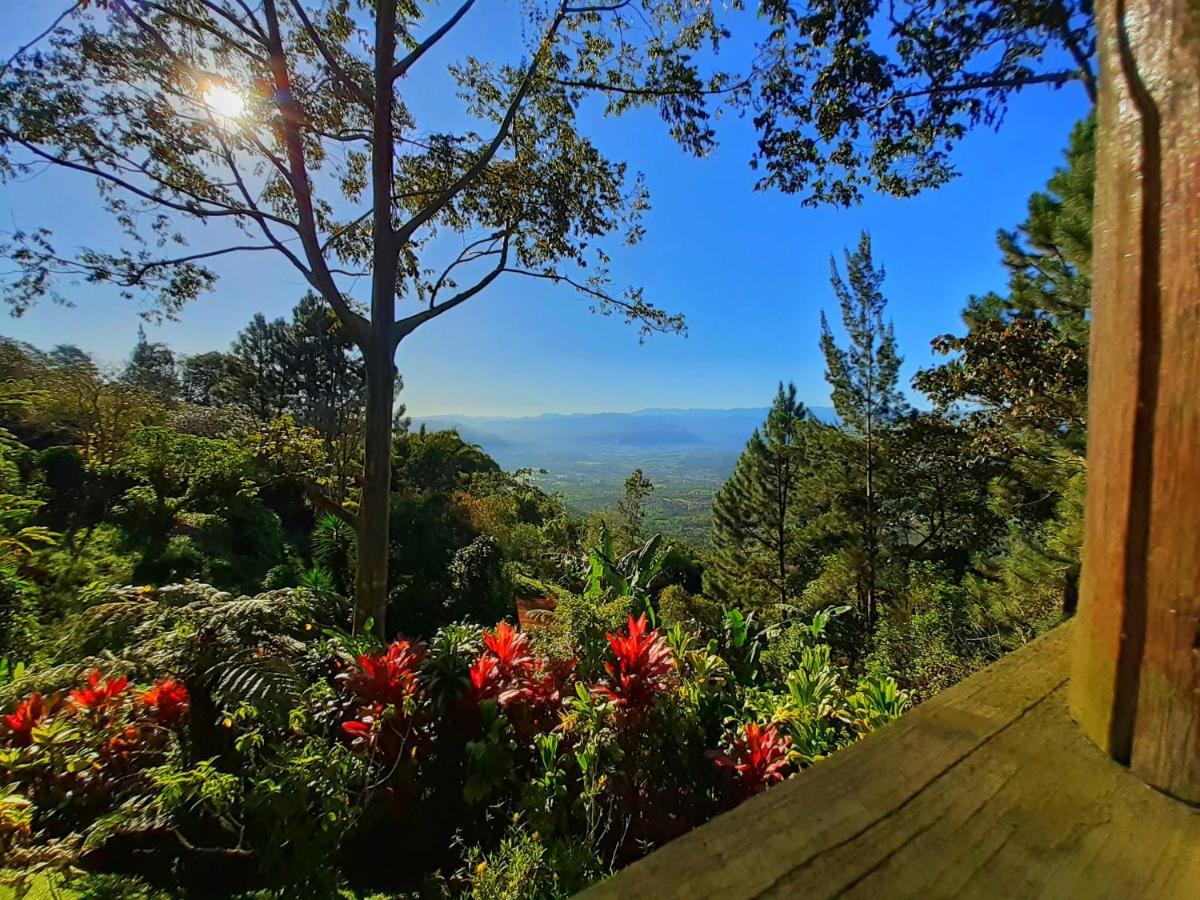 Vista Turrialba Lodge Exteriör bild